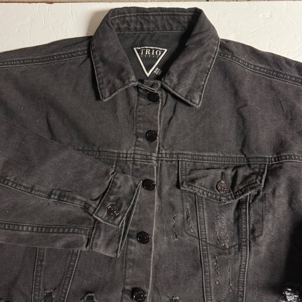 Trio‎ Urban Blessed Virgin Mary Graphic Crop Denim Jacket S/M